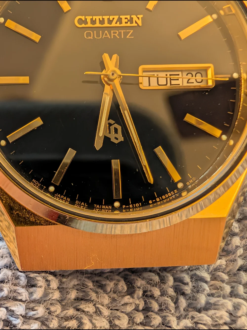 Vintage Citizen Quartz 1980s Near Mint Running